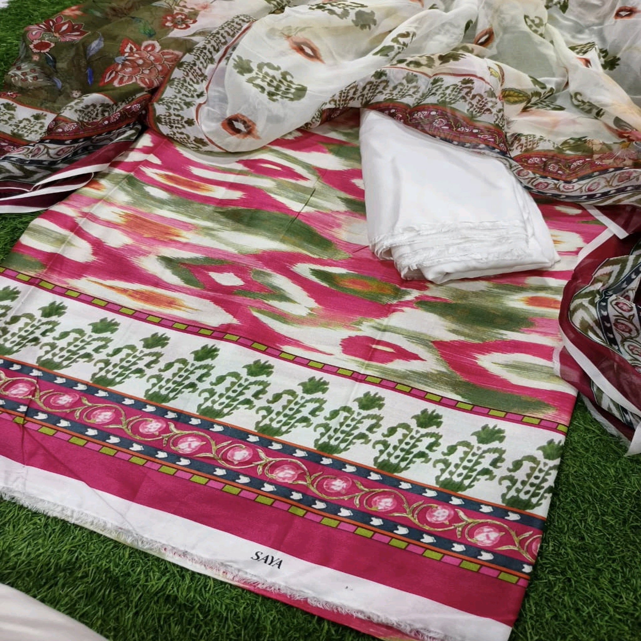 Saya Lawn Digital Print Suit - Volume 3-4