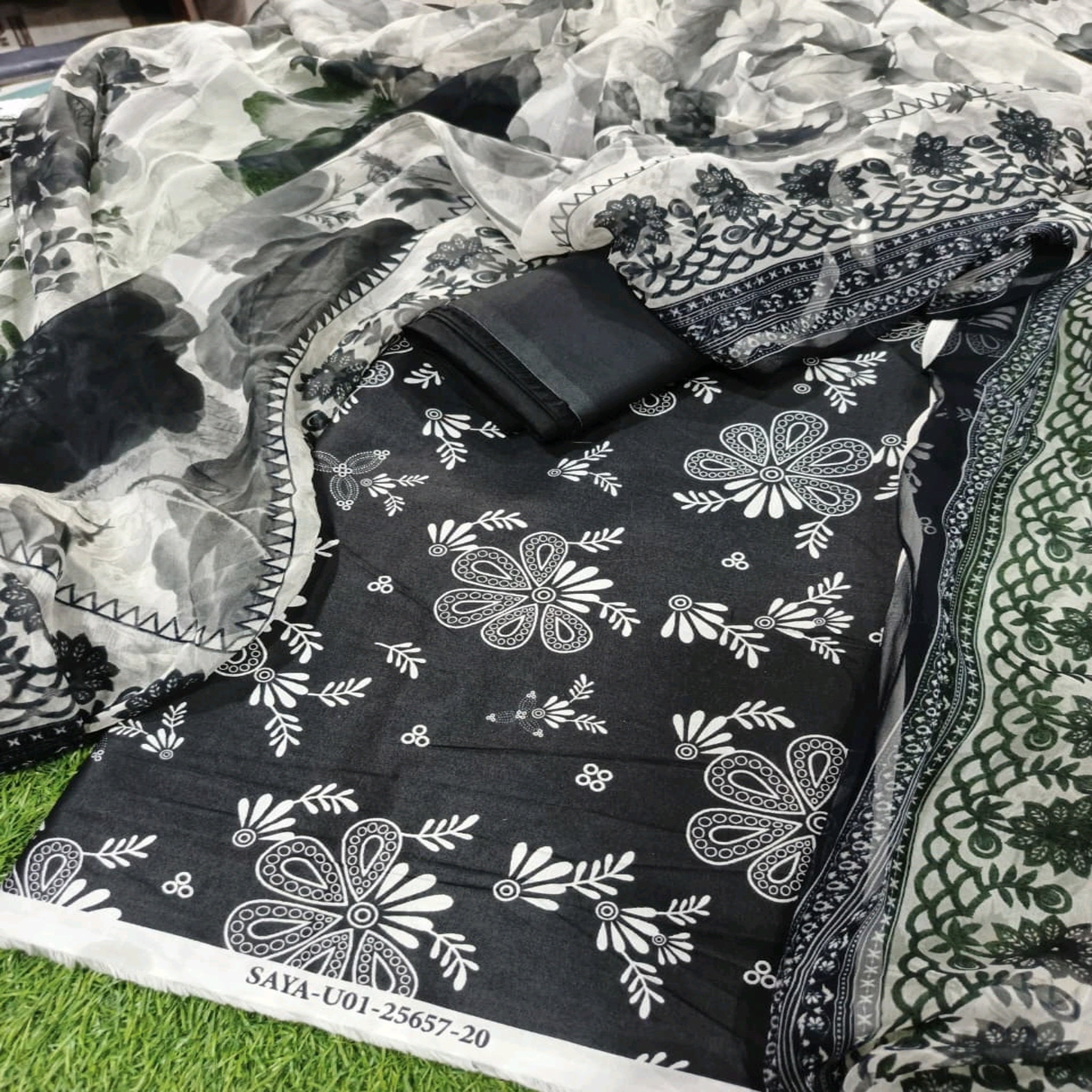 Saya Lawn Digital Print Suit - Volume 3-12